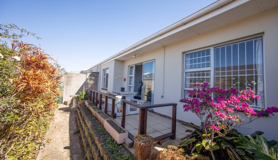 2 Bedroom Property for Sale in Gonubie Eastern Cape